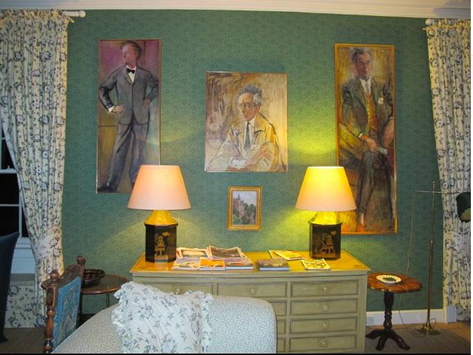 paintings-in-lounge